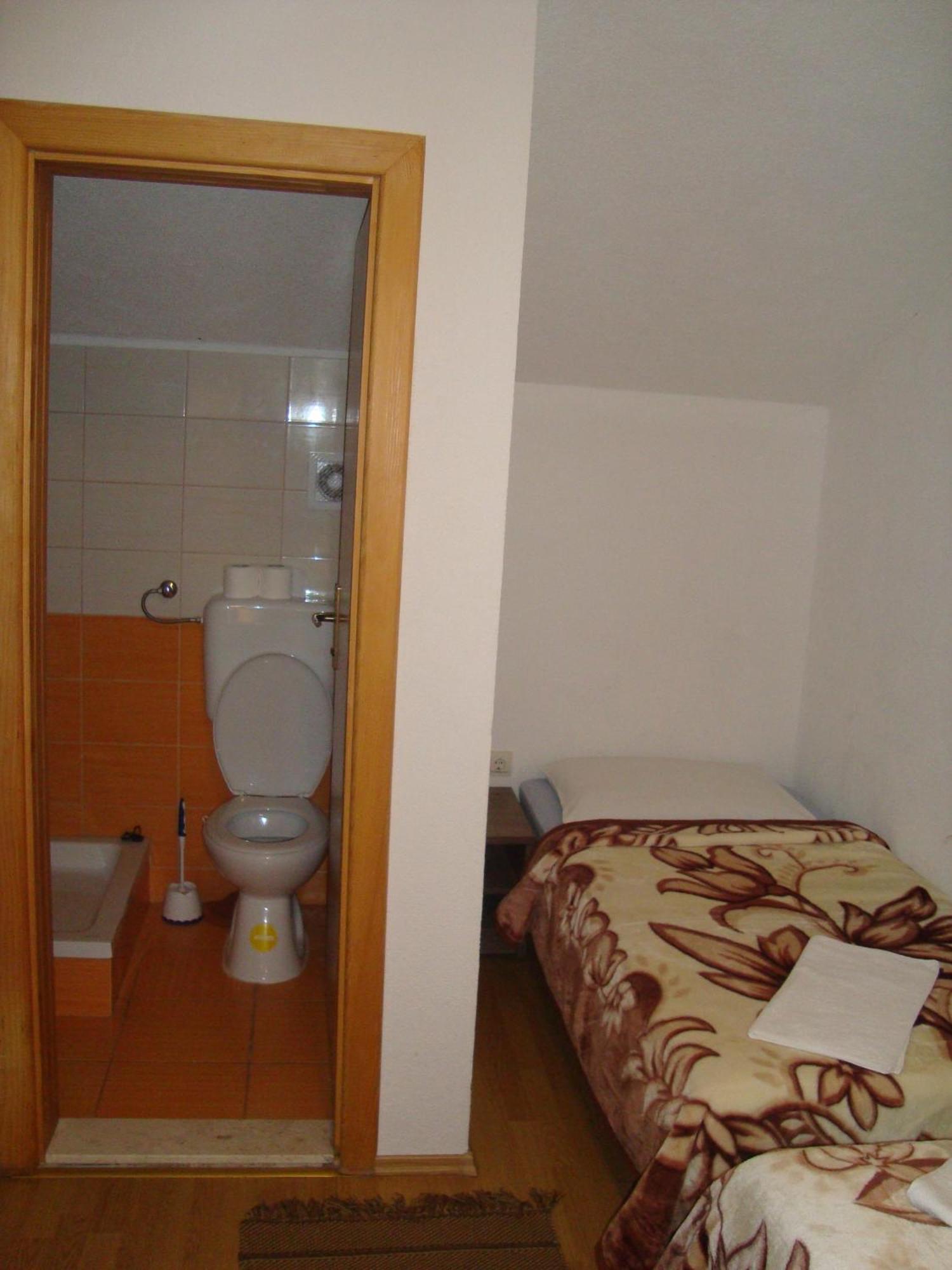 Pansion Ljubica Hotel Međugorje Kamer foto